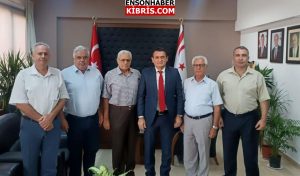 KIBRIS
                                        İçişleri Bakanı Oğuz, Kıbrıs TMT Mücahitler Derneği’ni kabul etti