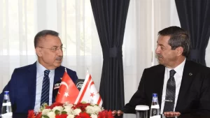 Ertuğruloğlu, Oktay Başkanlığındaki TBMM Dışişleri Komisyonu heyeti ile görüştü